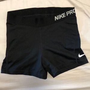 Nike pro spandex size M